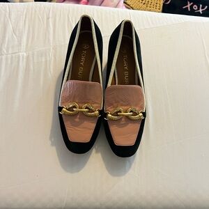 Tory Burch Black and Pink Loafers with Gold Chain